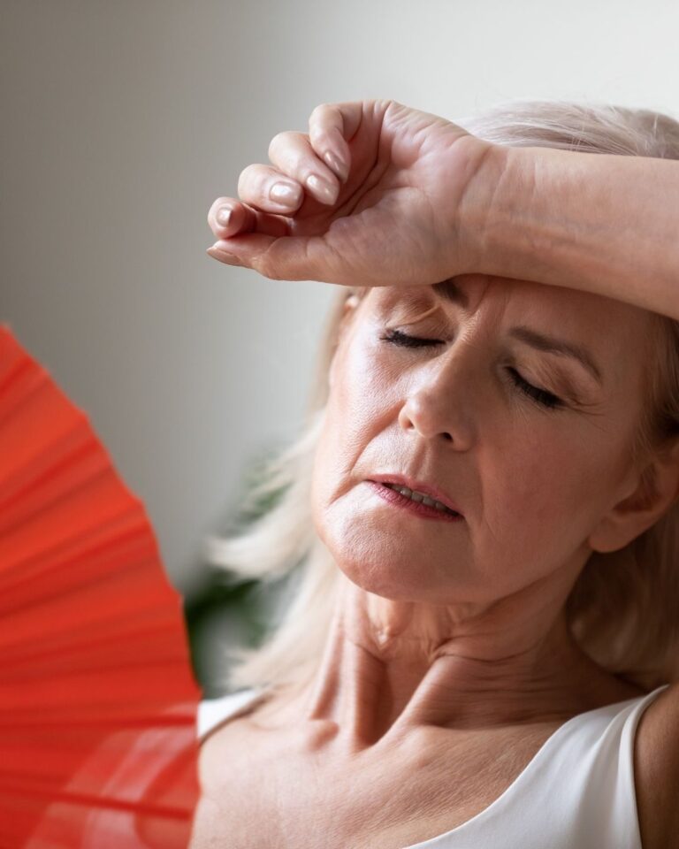 Menopoz Nedir? Menopozun 9 Belirtisi