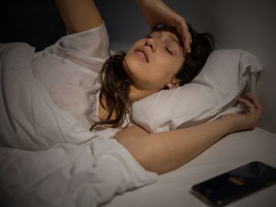 Gece uyanıp tekrar uyuyamıyorum, neden
